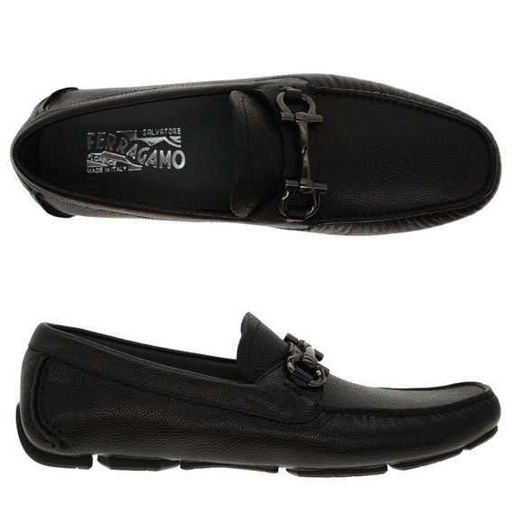 Salvatore Ferragamo Parigi Pebbled Black Leather Size 9 US New